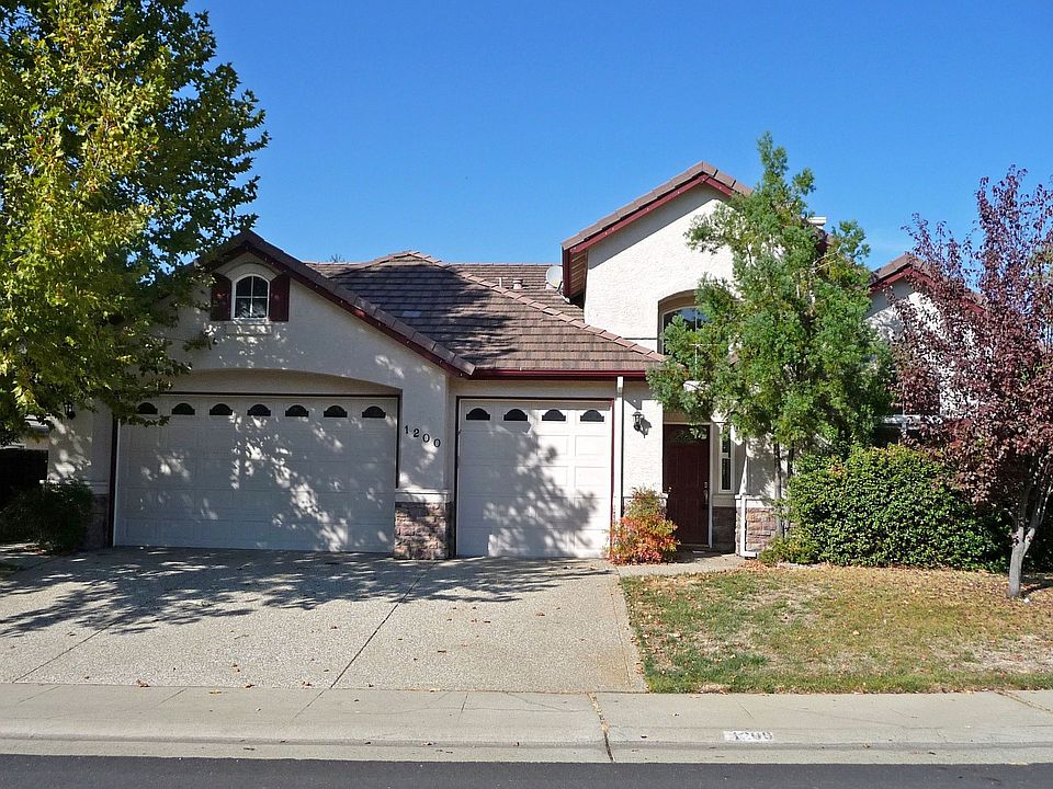 1st image of 1200 Wood Oak Ct