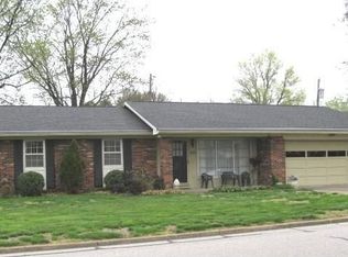 306 Vista Dr, Mount Vernon, IN 47620
