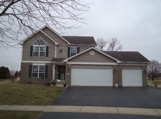 100 Bree Dr, Poplar Grove, IL 61065