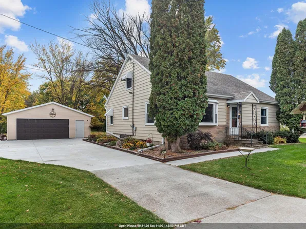 2811 Witzel Ave, Oshkosh, WI 54904