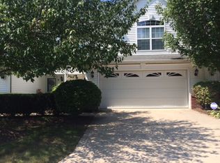 1998 W Reserve Cir, Avon, OH 44011