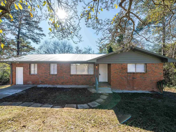 101 Blackberry Ln, Birmingham, AL 35214