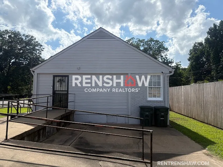 3774 Park Ave — Photo 14