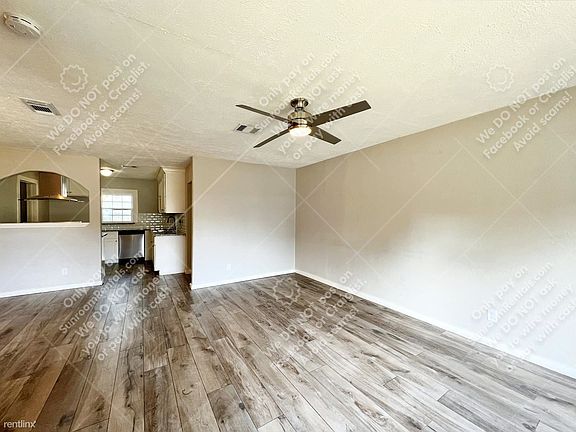 5th image of 3305 Sophie Ann Dr