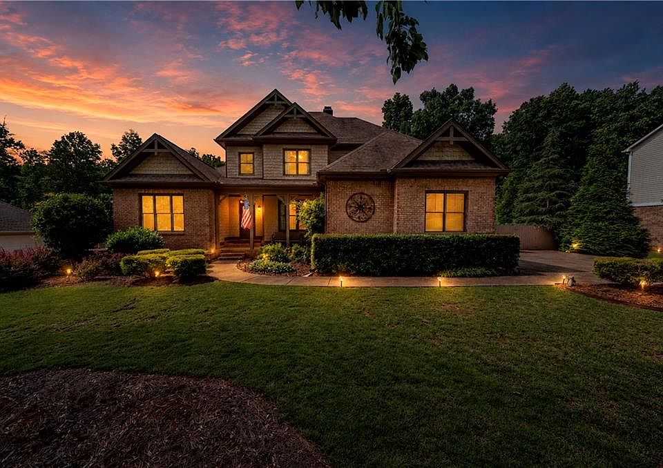 1st image of 7530 Wandering Oak Way