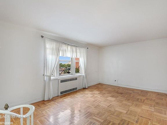 3rd image of 8449 168th St APT 3A