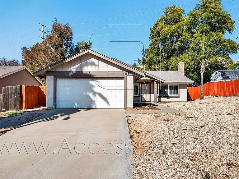 29650 Mira Loma Dr — Photo 2