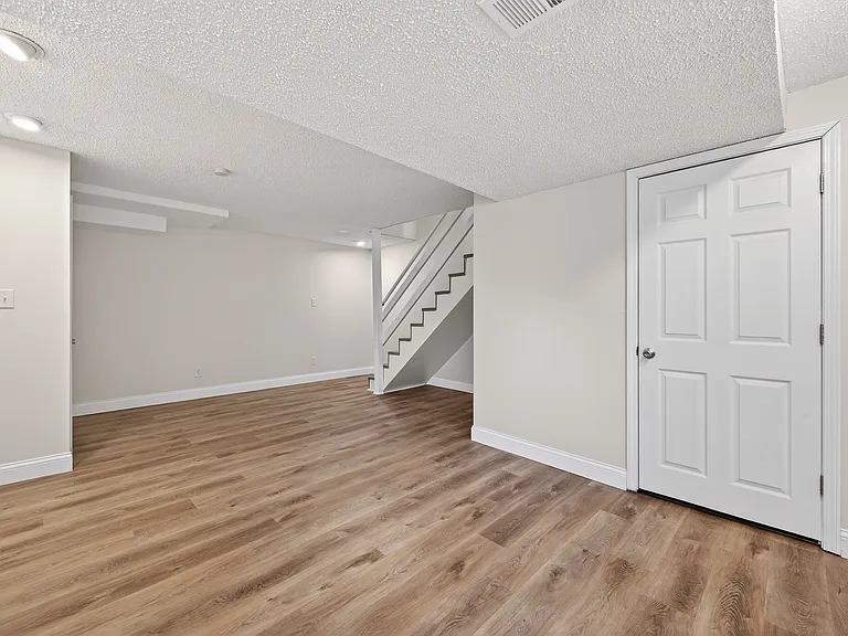 1447 Pepperdine Ct — Photo 34