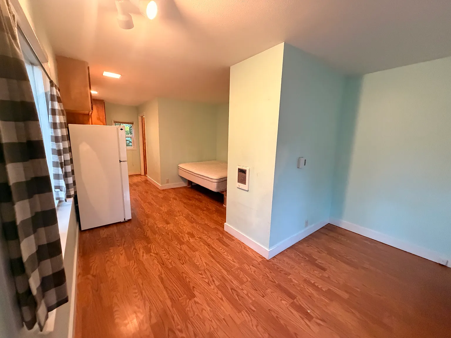 Studio, 450 sqft, $1,150 — Photo 4