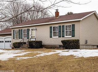 8 Owens St, Lewiston, ME 04240