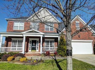 8025 Leonine Ct, Charlotte, NC 28269