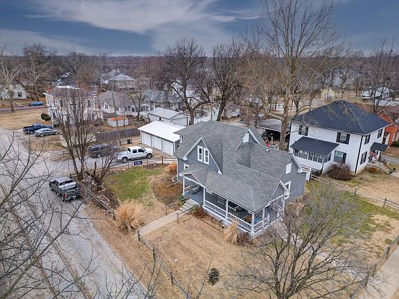 3rd image of 619 E 10th Ave