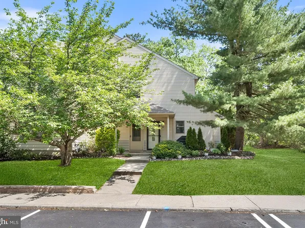 1111 Poppy Pl, Jackson, NJ 08527