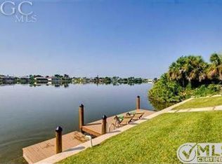 324 SE 5th St, Cape Coral, FL 33990