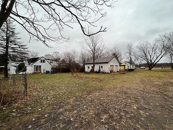 2nd image of 3253 Minnesota St