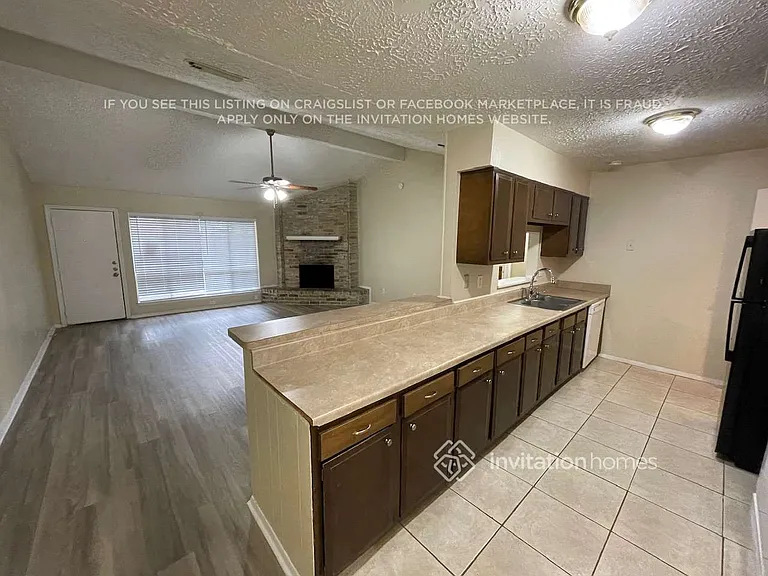 4226 Burkegate Dr — Photo 7
