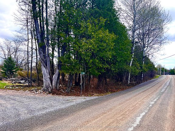 2nd image of 1102 Colton Rd
