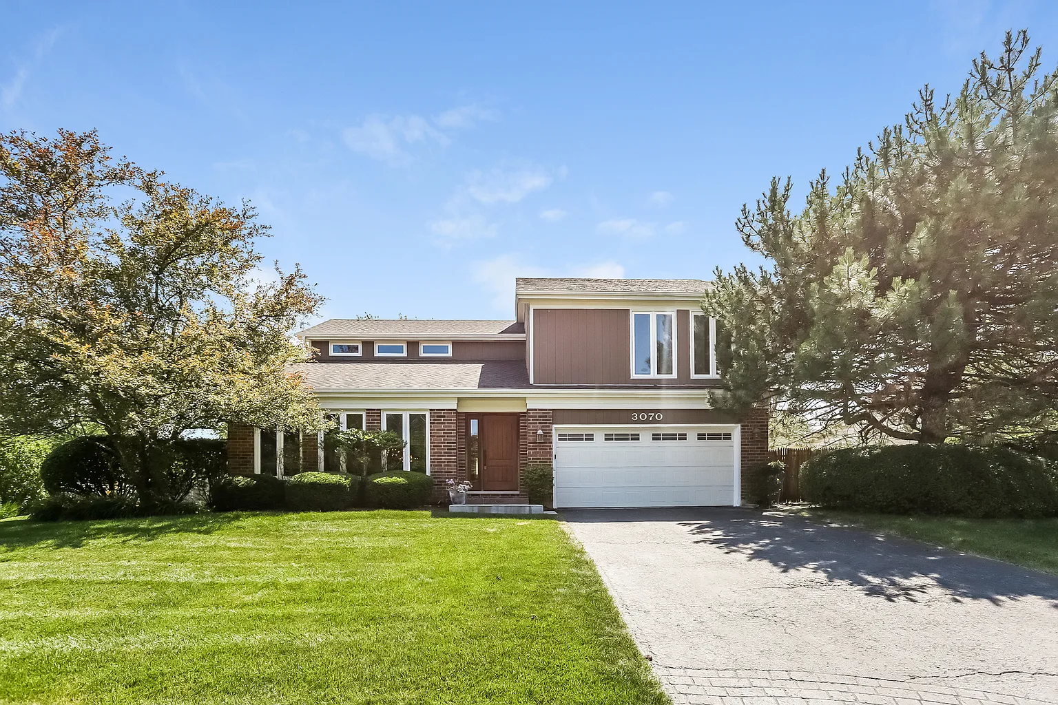 3070 Parkside Dr photo 1