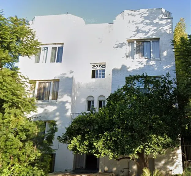 225 E Garfield Ave — Photo 1
