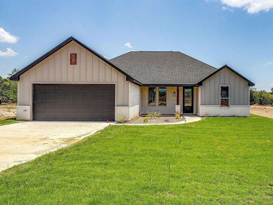 1st image of 208 Jimmy Ln