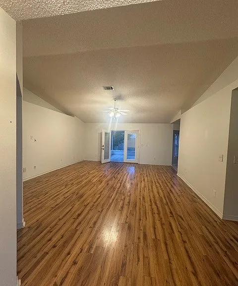 425 Mara Dr — Photo 12