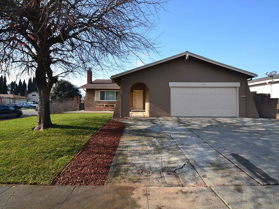 1st image of 1399 Sanderling Dr
