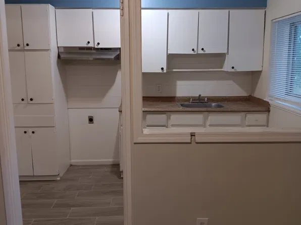 4053 Warrensville Center Rd APT A4, Highland Hills, OH 44122