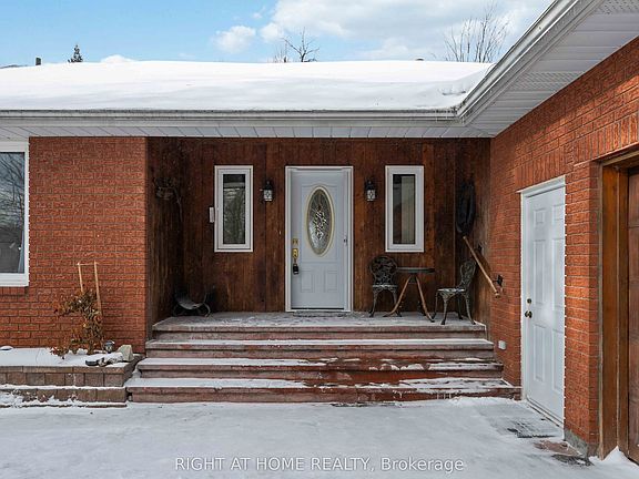 3rd image of 28 Birch Island Rd
