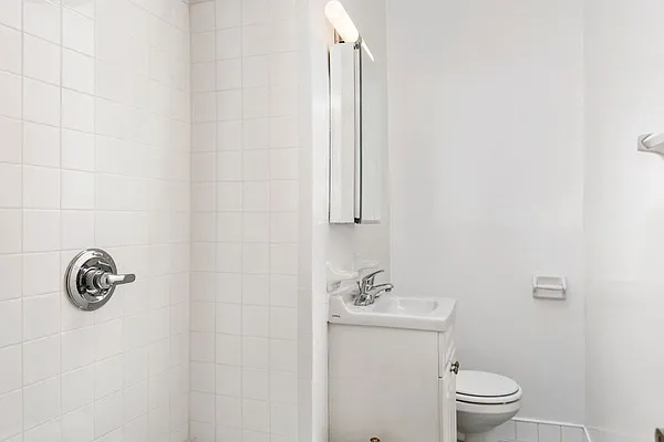 Rented by REAL New York | media 15