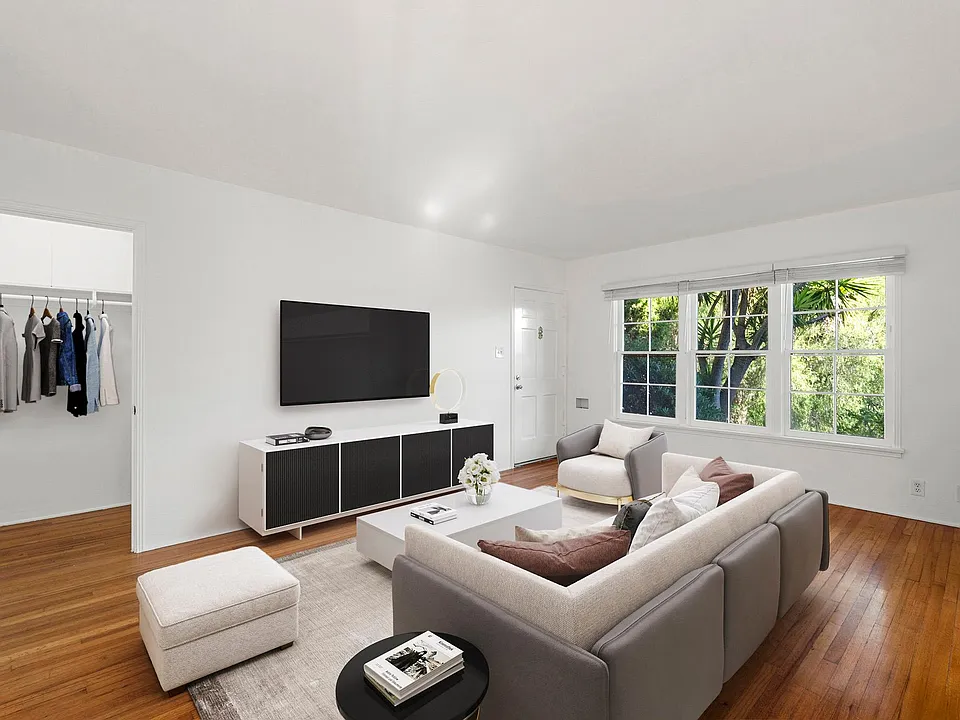 1591 1/2 Manning Ave #1591-1/2