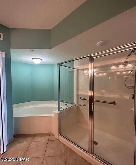 2400 Grandiflora Blvd #606 — Photo 17