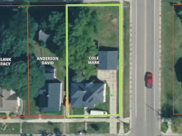 621 E Melendy St, Ludington, MI 49431