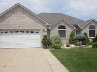 20387 Ramblewood Dr, Macomb, MI