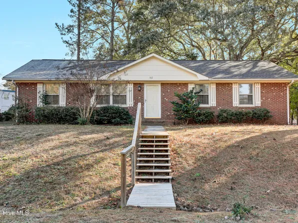 102 Little Creek Road, Castle Hayne, NC 28429