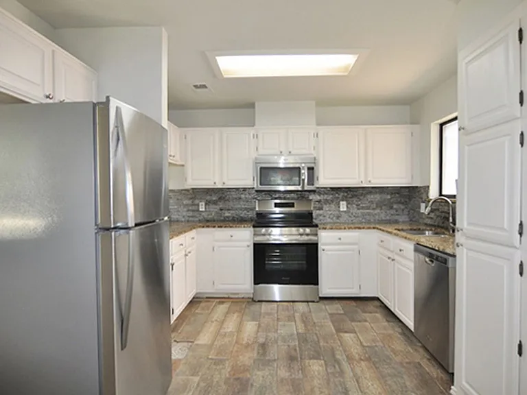 205 Juniper Dr — Photo 8