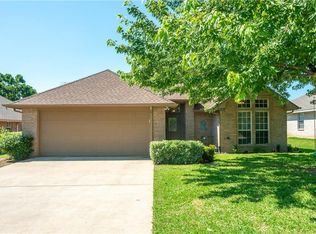 225 W Blackjack Rd, Aubrey, TX 76227