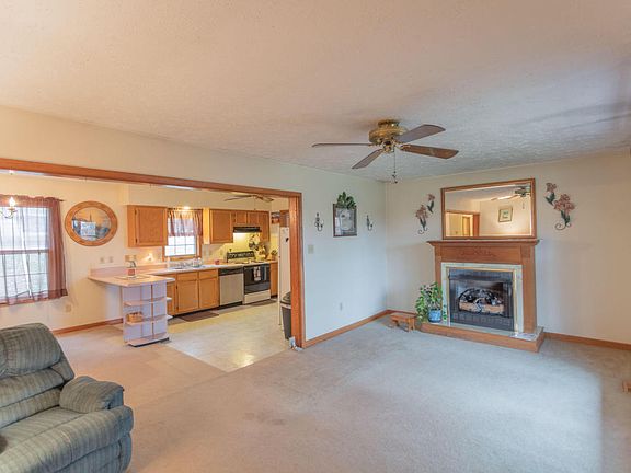 2nd image of 776 Short Hill Dr