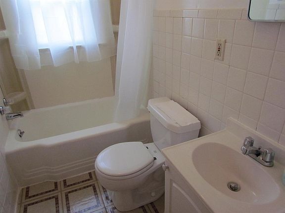 2nd image of 12 N Wallace Blvd APT 2