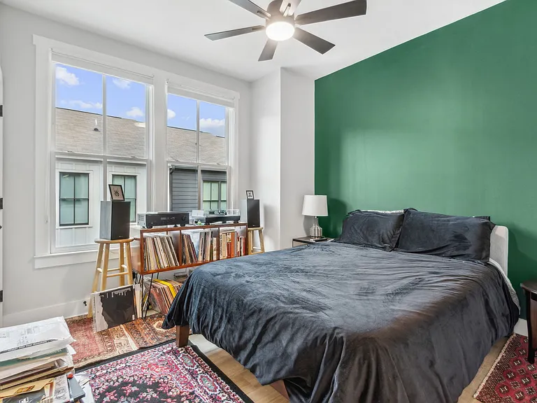 725 Perch Pl — Photo 8