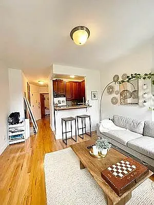 Rented by Oxford Property Group | media 3