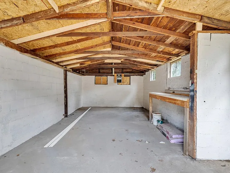 4532 Tacoma St NE — Photo 20