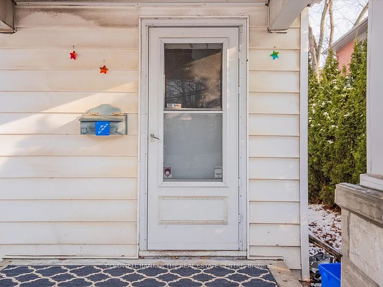 24 Maple St — Photo 16