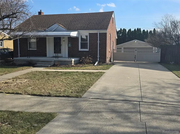 32177 Rush St, Garden City, MI 48135