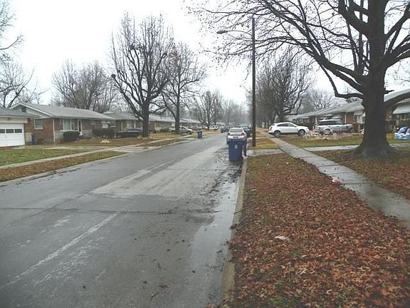 5th image of 336 Gage Dr