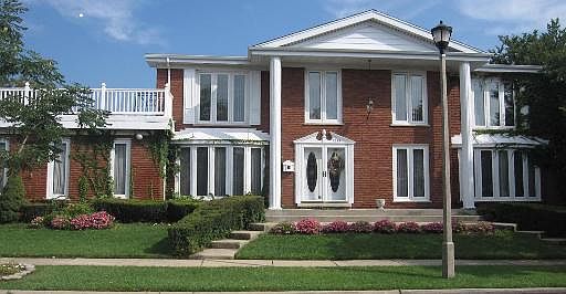 1st image of 5254 W Farwell Ave