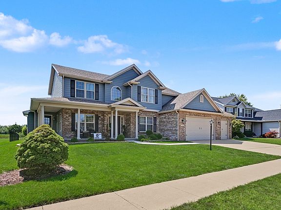 3rd image of 2421 Stricker Ln