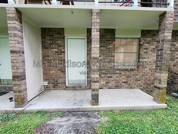 2nd image of 111 E Mell St Unit 5
