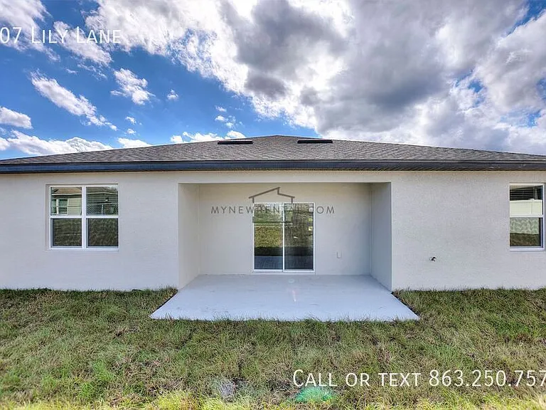 107 Lily Ln — Photo 32