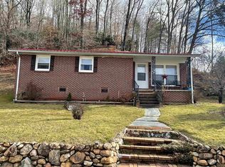 1581 Meadow St, Galax, VA 24333