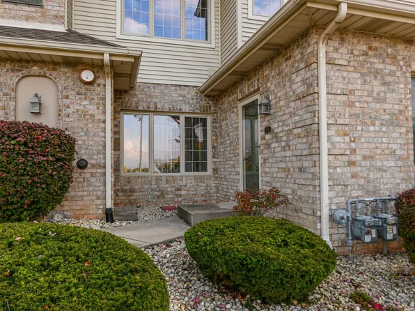 1527 Summerset DRIVE #94, Mount Pleasant, WI 53406
